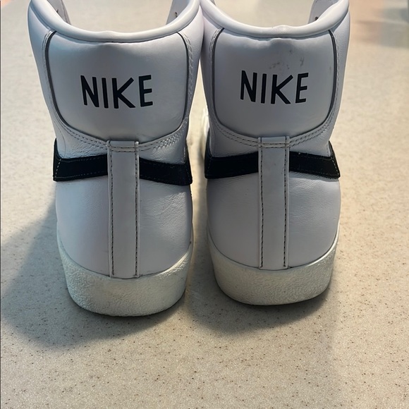 Nike Blazer Mids white and black - Picture 3 of 5